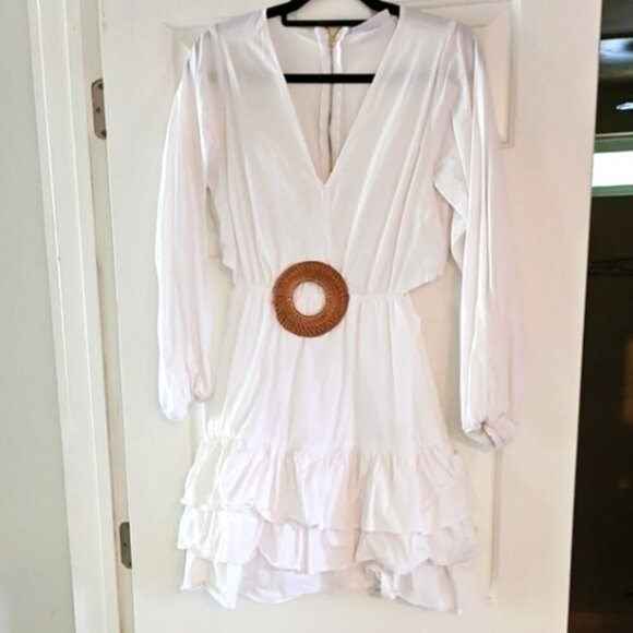 Elegant White Long Sleeve Dress with Ruffle Hem - Picture 2 of 2